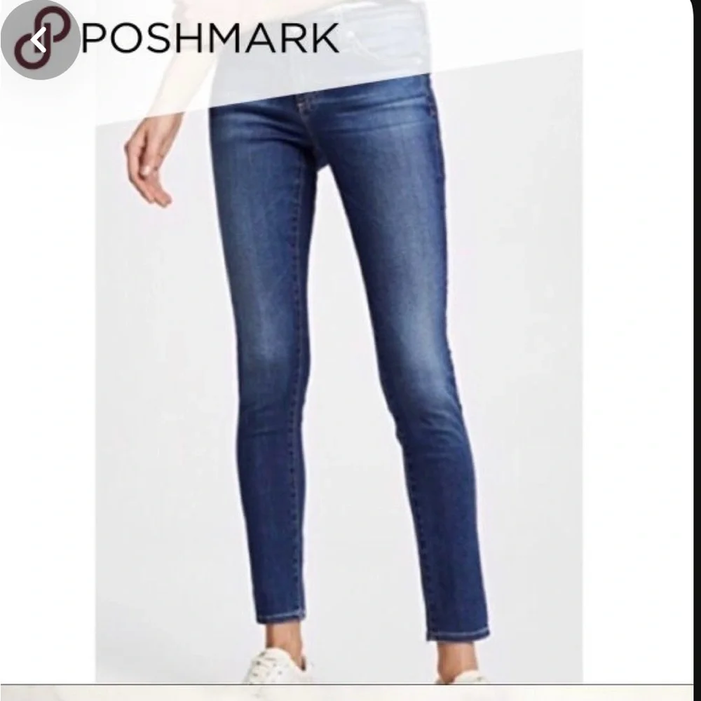 AG Jeans Woman’s high-rise slim straight ankle. Size 28R